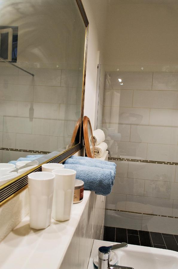 Adorable, Cosy Apartment At The Heroes' Square Budapest Bagian luar foto