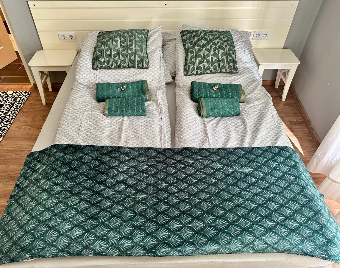 Adorable, Cosy Apartment At The Heroes' Square Budapest Bagian luar foto